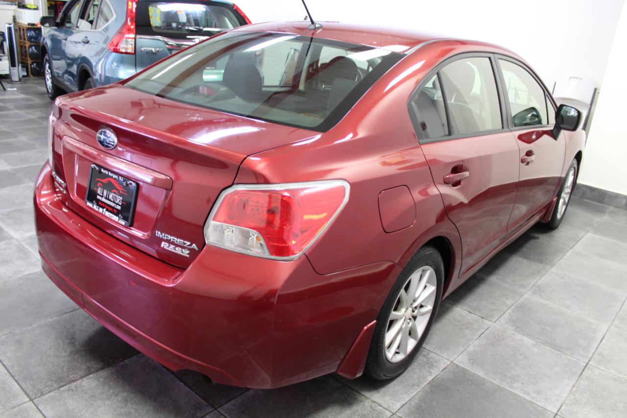 Subaru Impreza Sedan 4dr Auto 2.0i Premium 2013