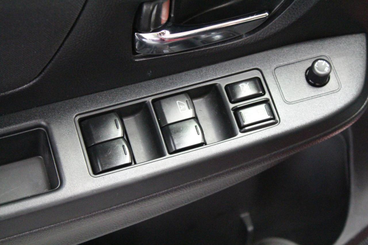 Subaru Impreza Sedan 4dr Auto 2.0i Premium 2013