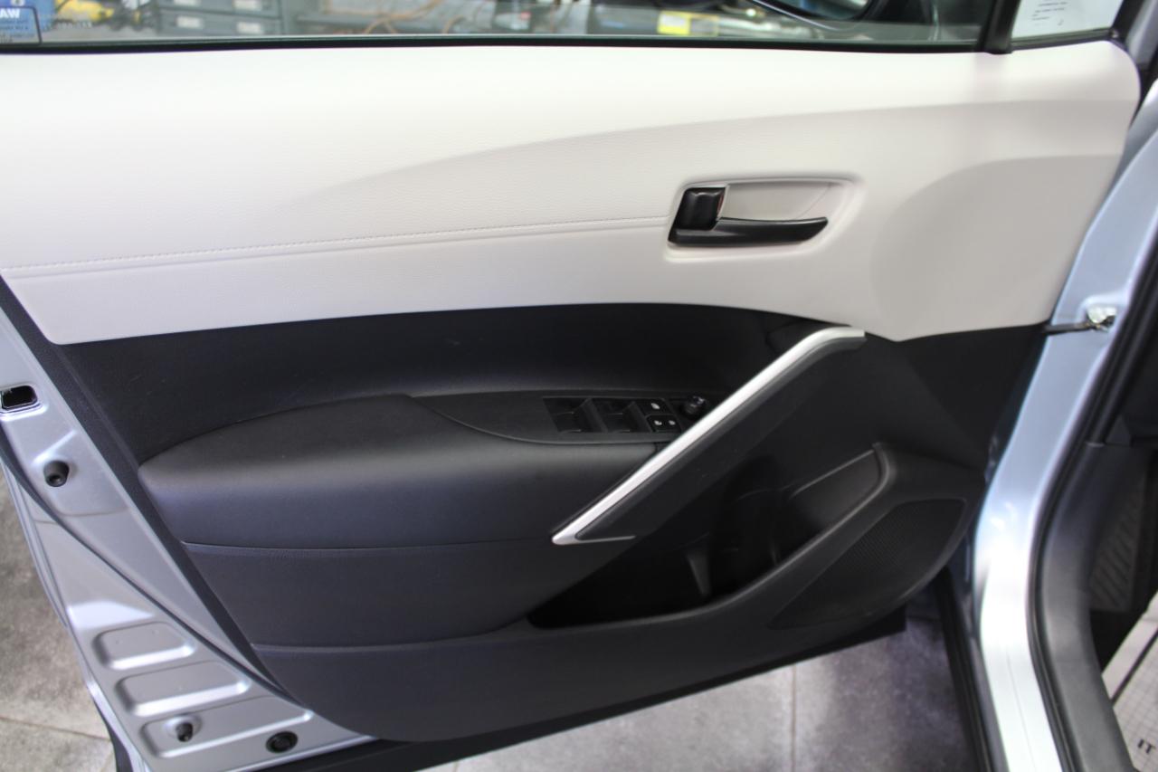 Toyota Corolla Cross L 4WD (Natl) 2023