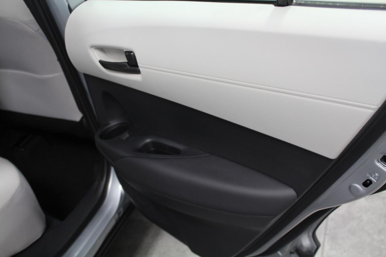 Toyota Corolla Cross L 4WD (Natl) 2023