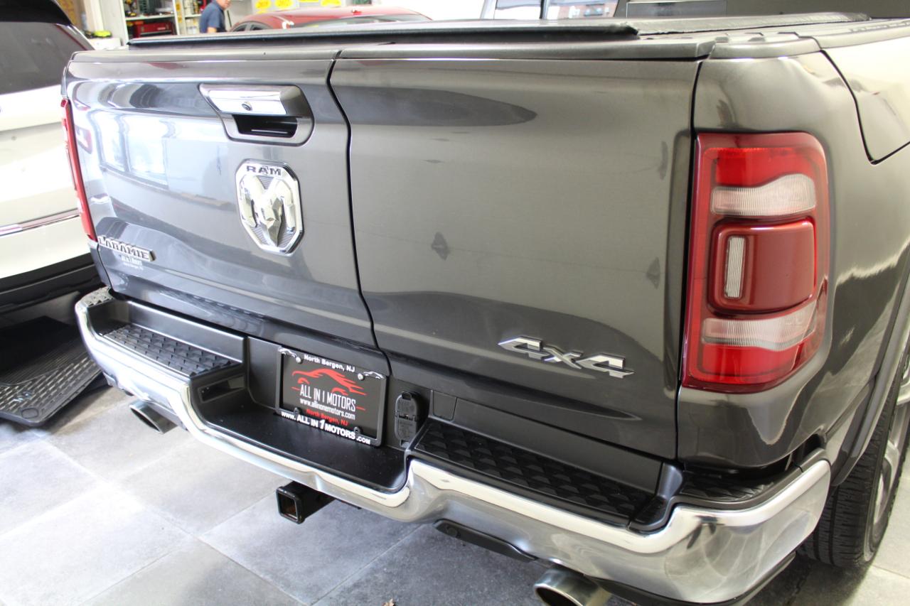 RAM 1500 Laramie 4x4 Crew Cab 5'7" Box 2020