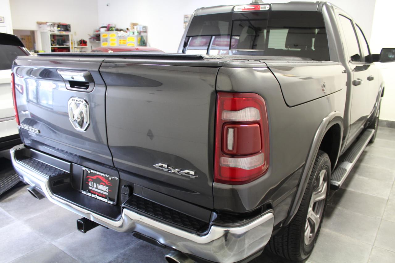 RAM 1500 Laramie 4x4 Crew Cab 5'7" Box 2020