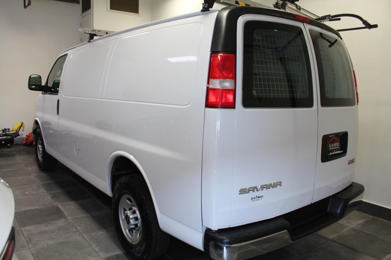 GMC Savana Cargo Van RWD 2500 135" 2020