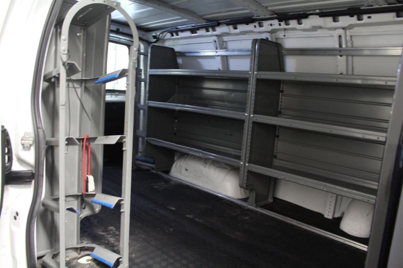 GMC Savana Cargo Van RWD 2500 135" 2020
