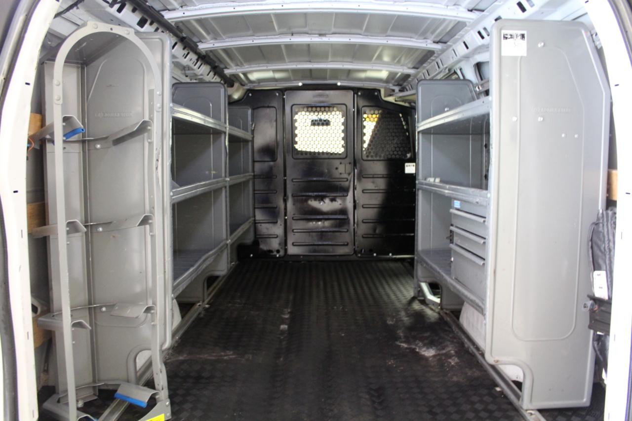 GMC Savana Cargo Van RWD 2500 135" 2020