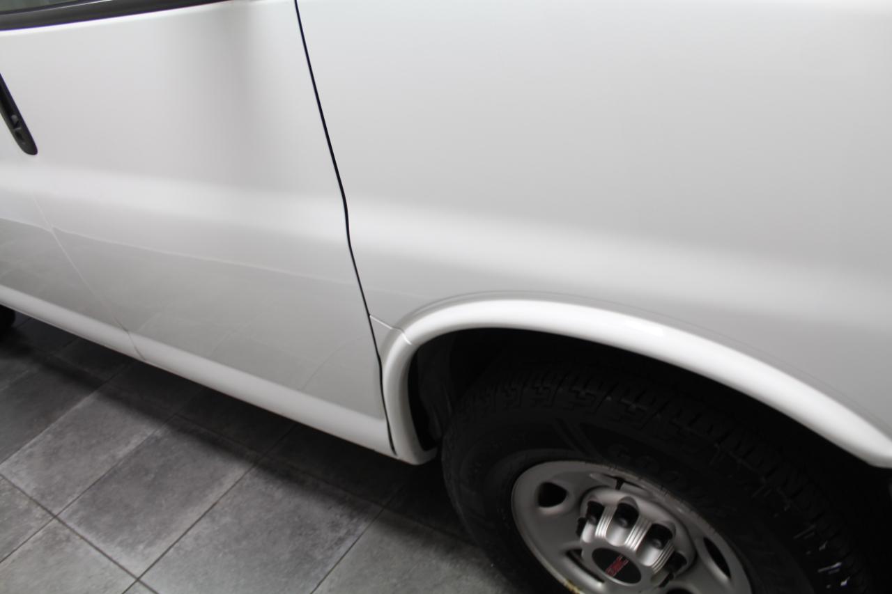 GMC Savana Cargo Van RWD 2500 135" 2020