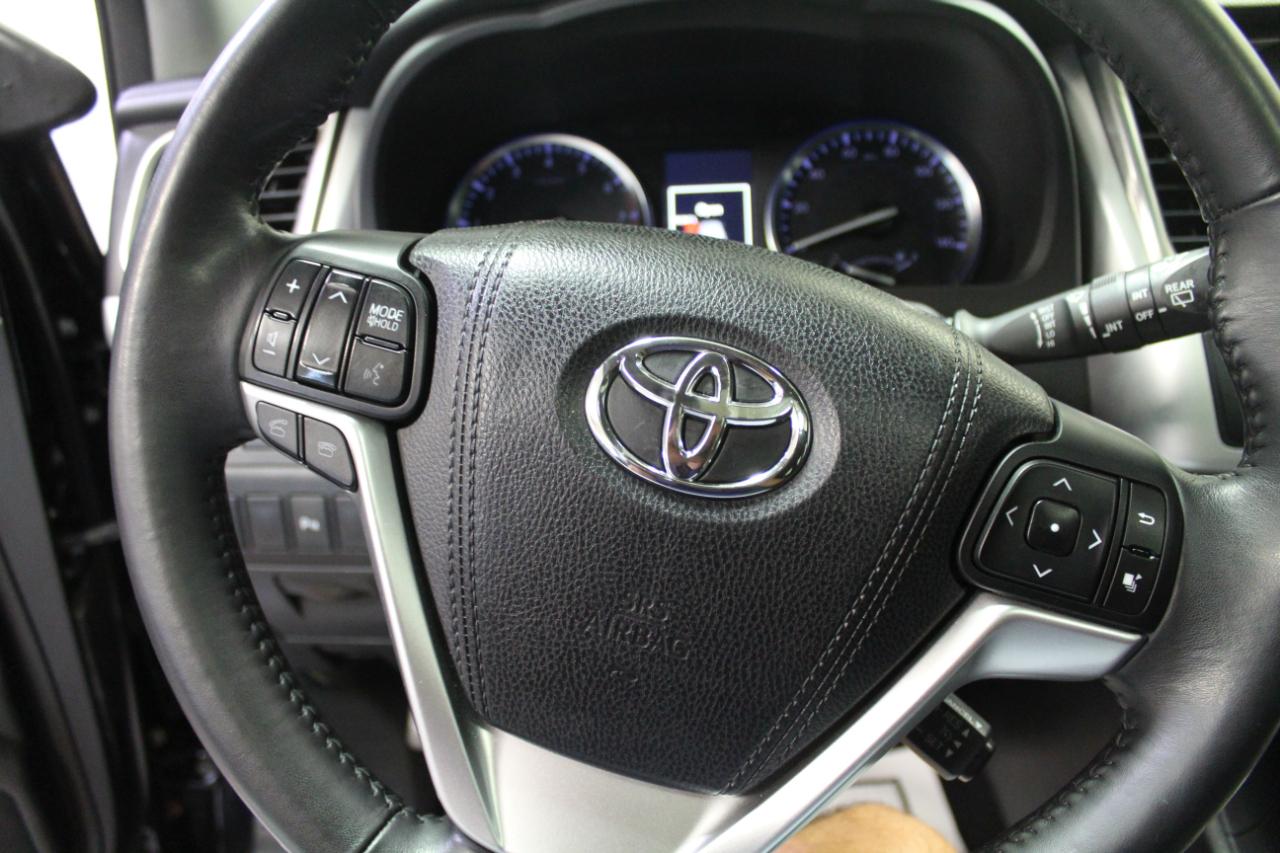 Toyota Highlander AWD 4dr V6 Limited (Natl) 2015