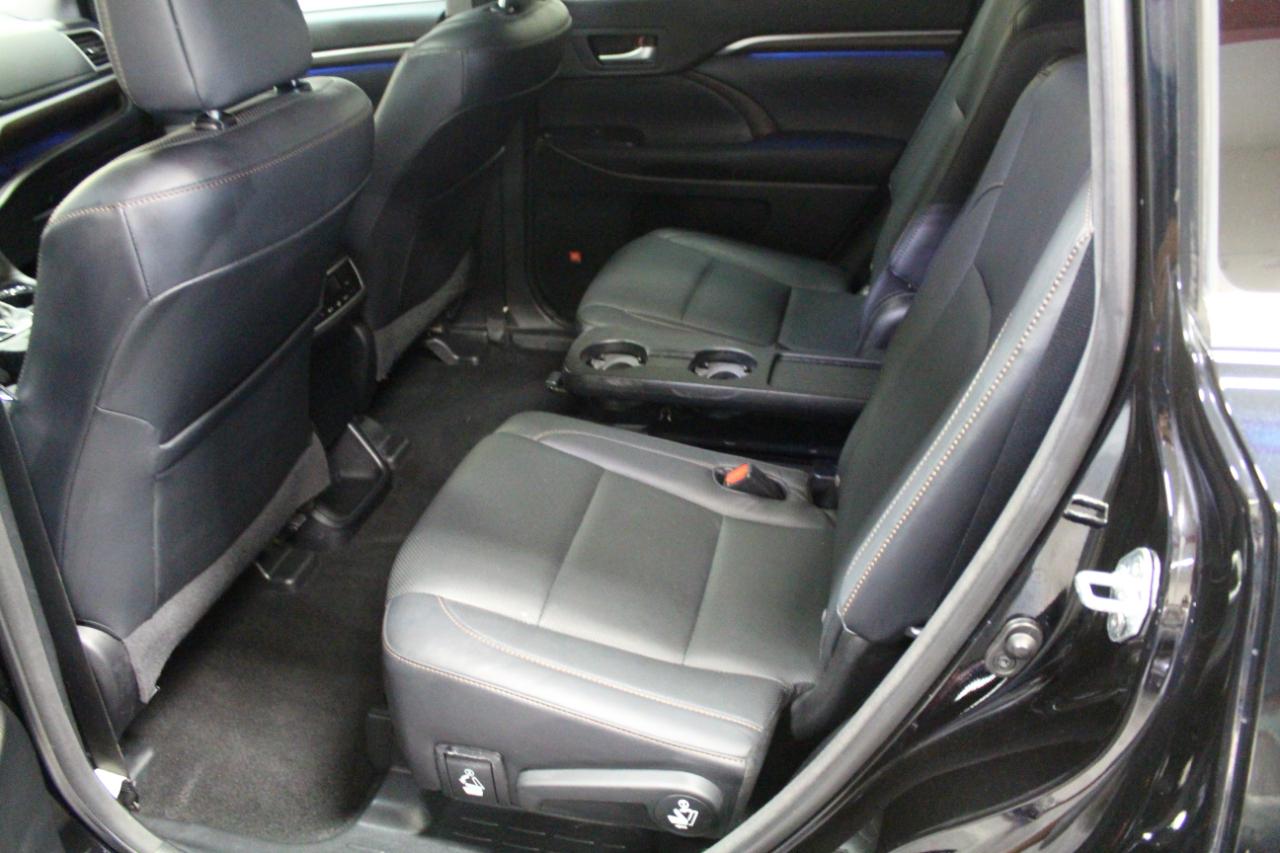 Toyota Highlander AWD 4dr V6 Limited (Natl) 2015