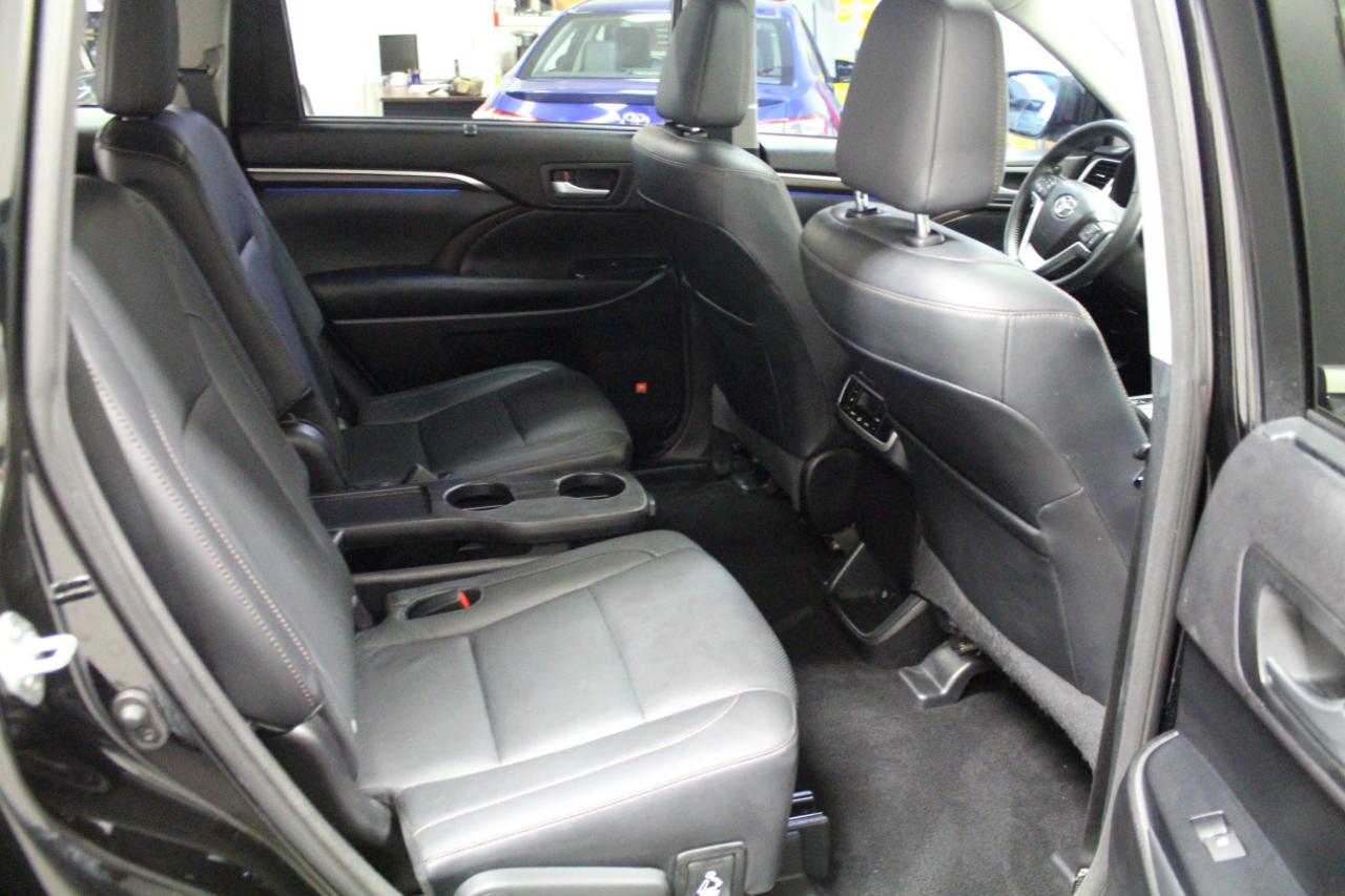 Toyota Highlander AWD 4dr V6 Limited (Natl) 2015
