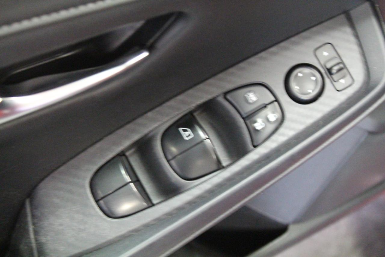 Nissan Sentra SV CVT 2020