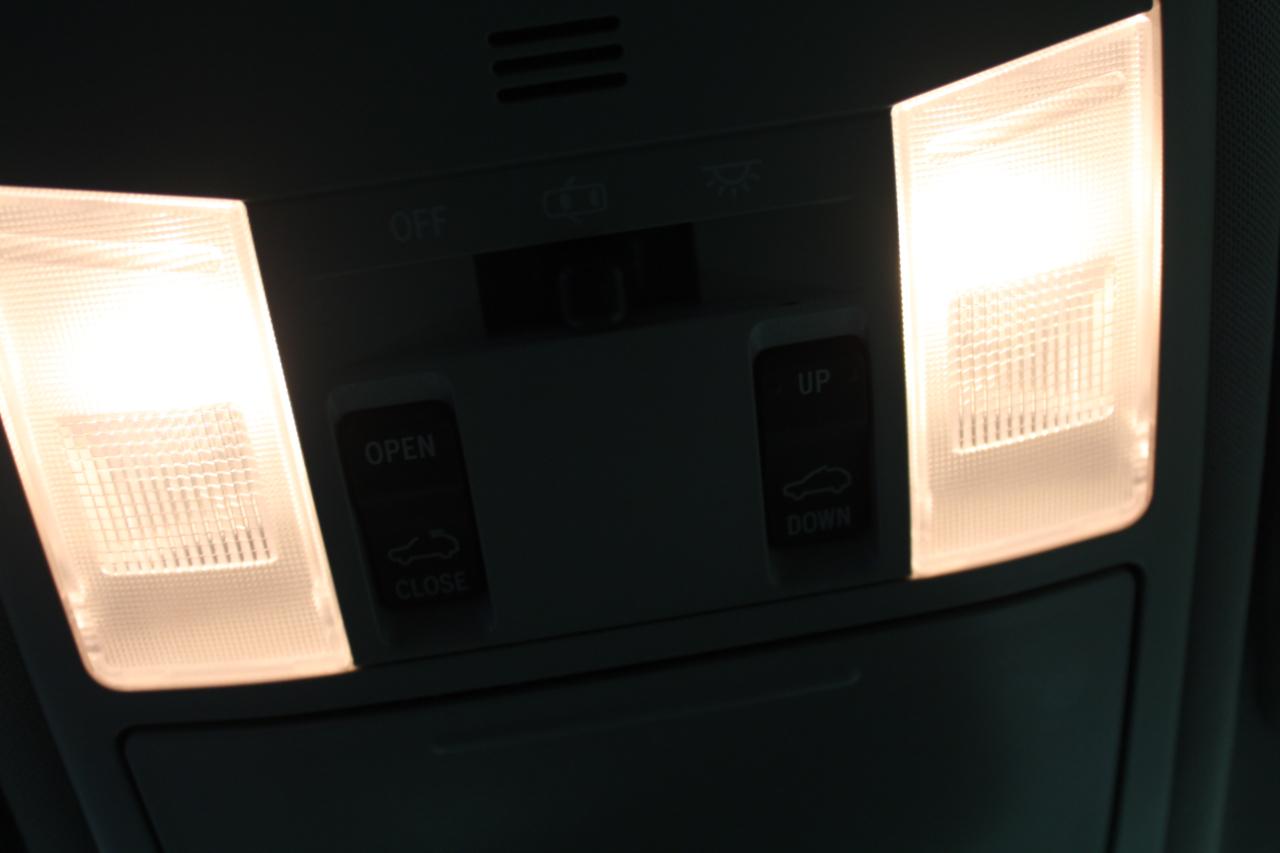 Toyota RAV4 XLE AWD (Natl) 2017