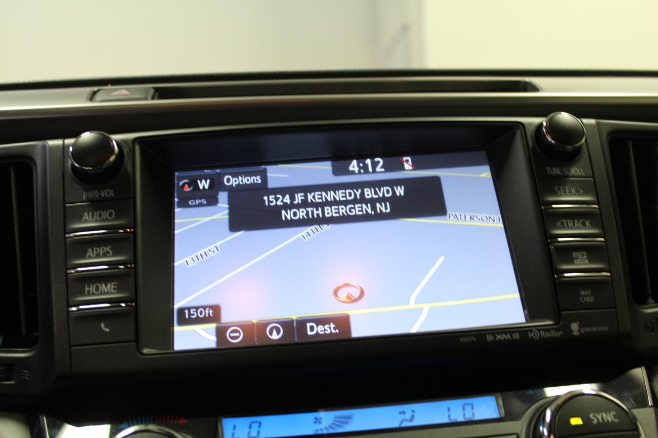 Toyota RAV4 XLE AWD (Natl) 2017