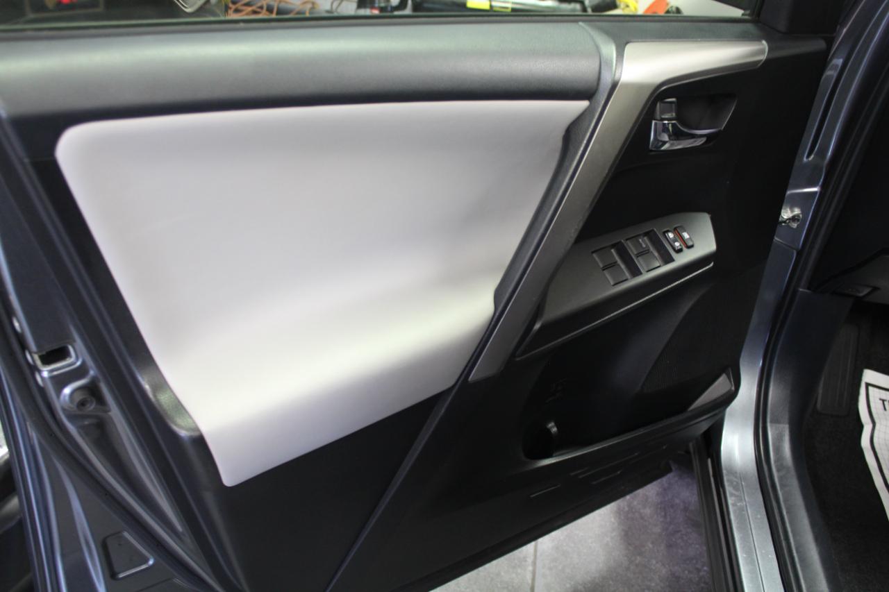 Toyota RAV4 XLE AWD (Natl) 2017
