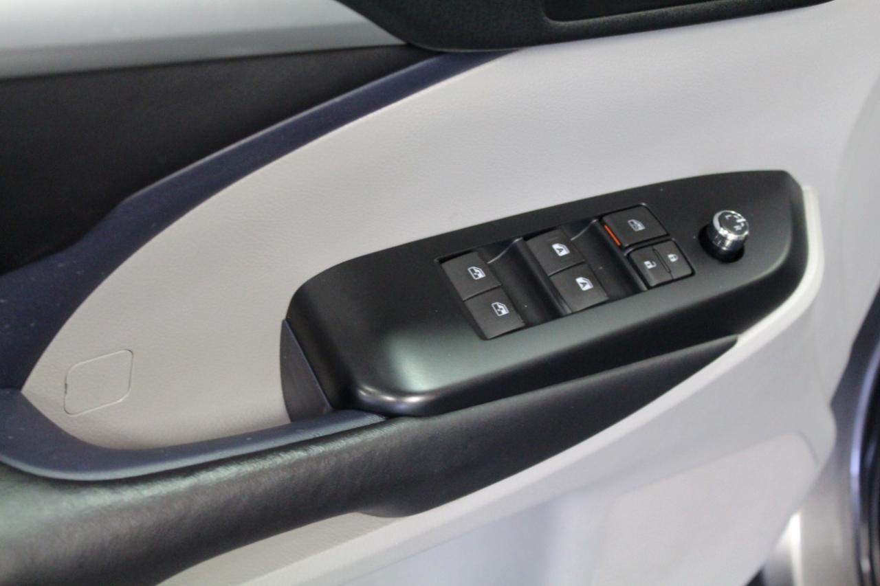 Toyota Highlander XLE V6 AWD (Natl) 2017