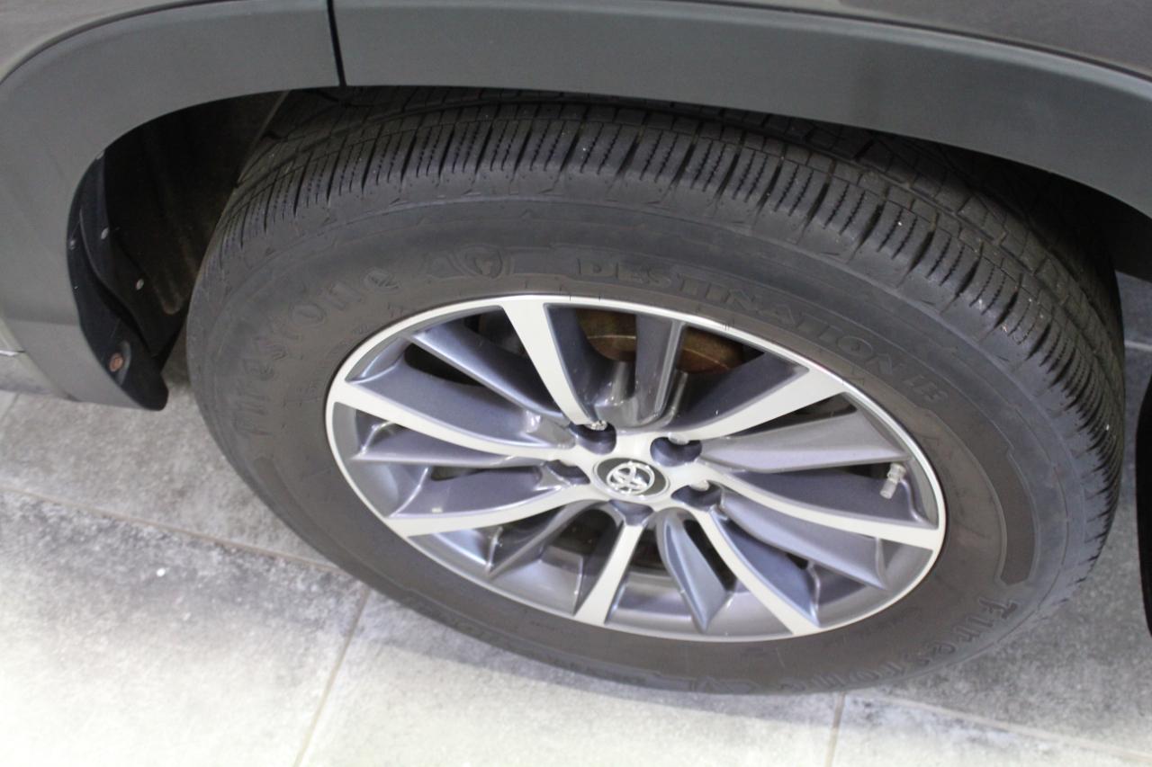 Toyota Highlander XLE V6 AWD (Natl) 2017