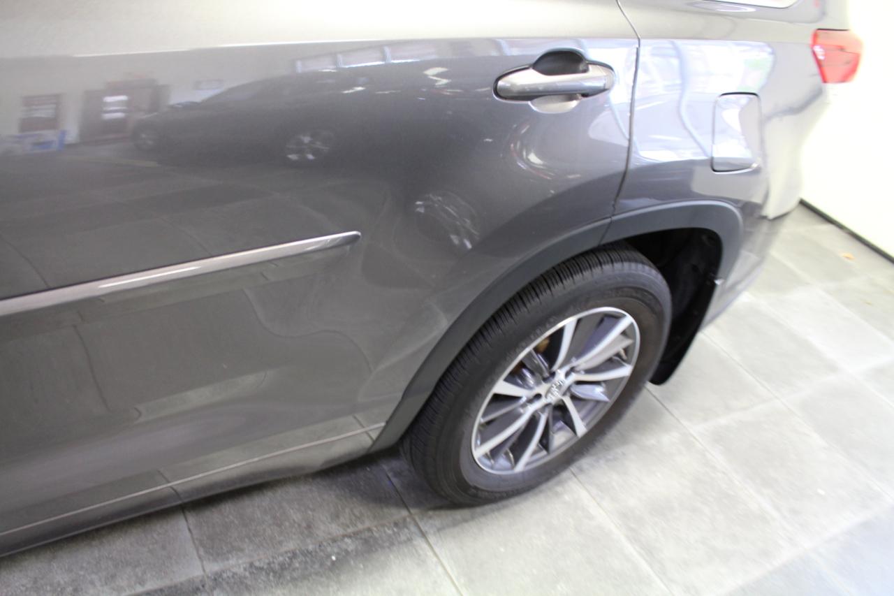 Toyota Highlander XLE V6 AWD (Natl) 2017