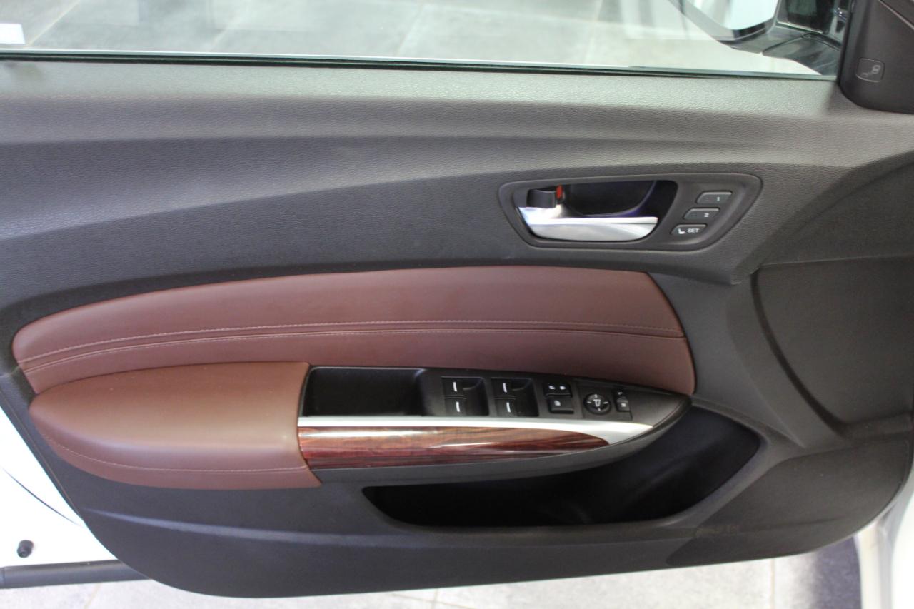 Acura TLX 4dr Sdn FWD V6 Tech 2016