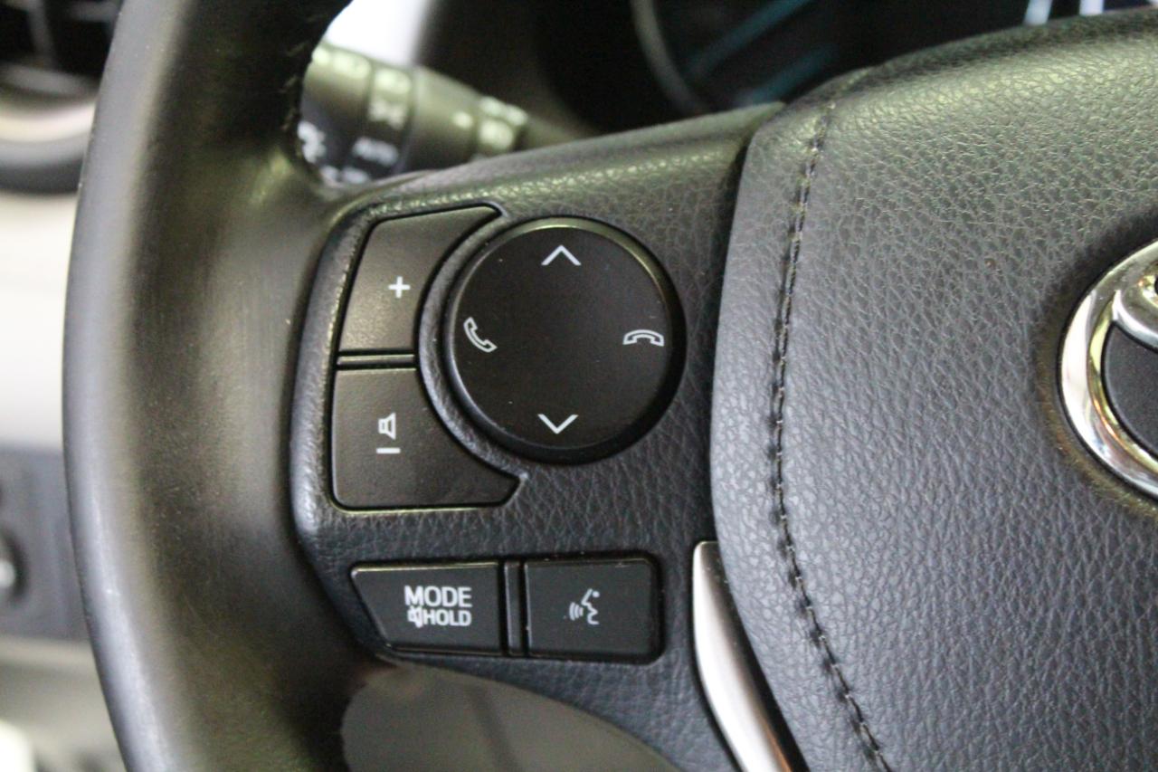 Toyota RAV4 Hybrid Limited AWD (Natl) 2018