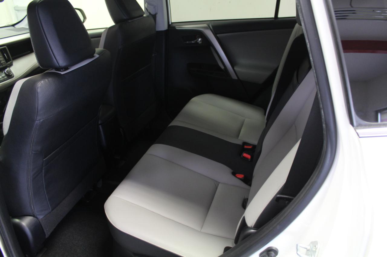 Toyota RAV4 Hybrid Limited AWD (Natl) 2018
