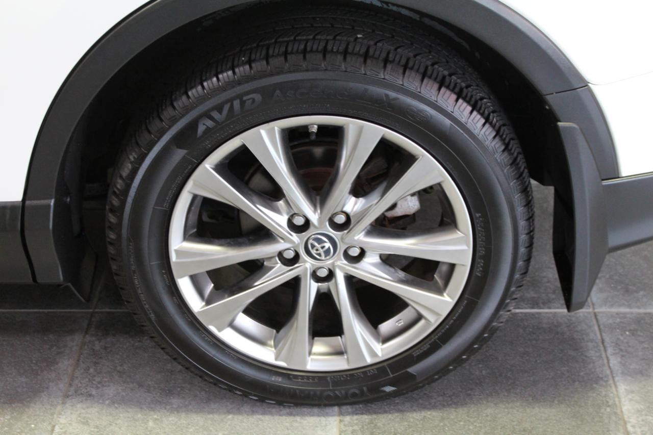 Toyota RAV4 Hybrid Limited AWD (Natl) 2018
