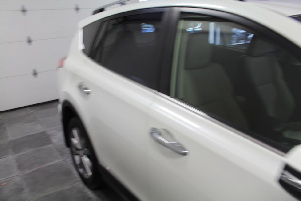 Toyota RAV4 Hybrid Limited AWD (Natl) 2018