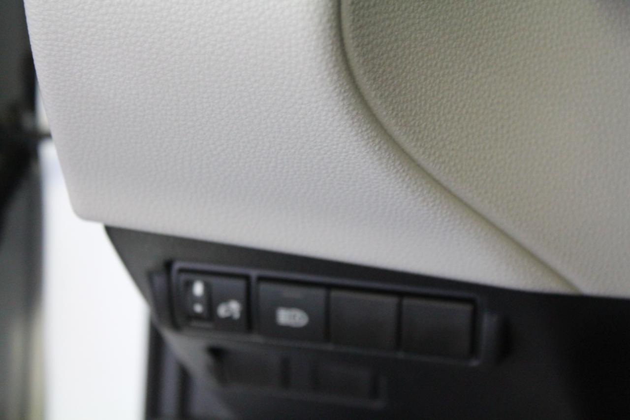 Toyota Corolla Cross L 2WD (Natl) 2025