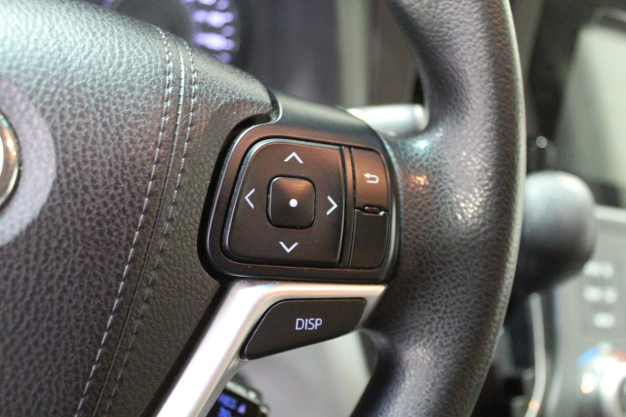 Toyota Sienna LE FWD 8-Passenger (Natl) 2017