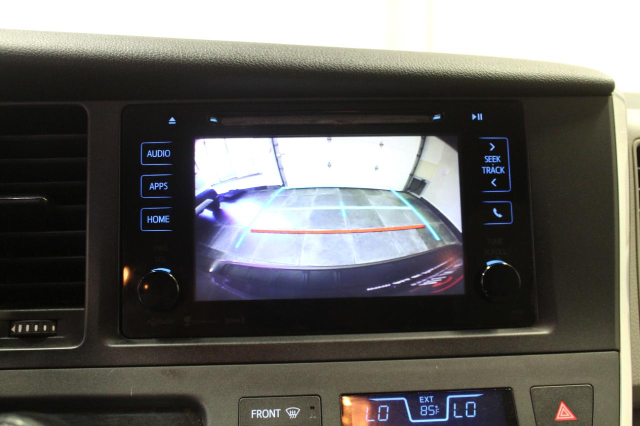 Toyota Sienna LE FWD 8-Passenger (Natl) 2017