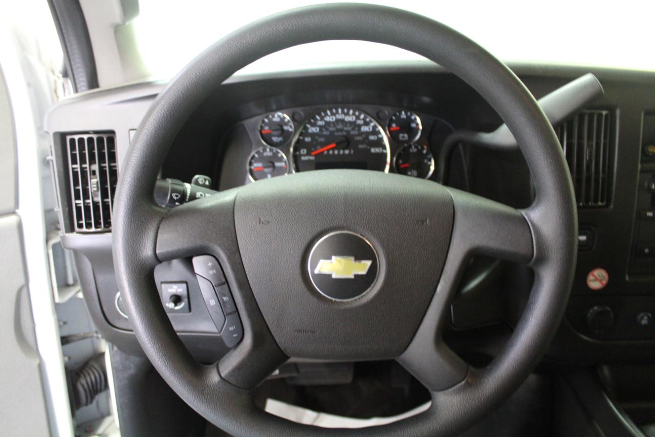 Chevrolet Express Passenger RWD 3500 155" LT 2020