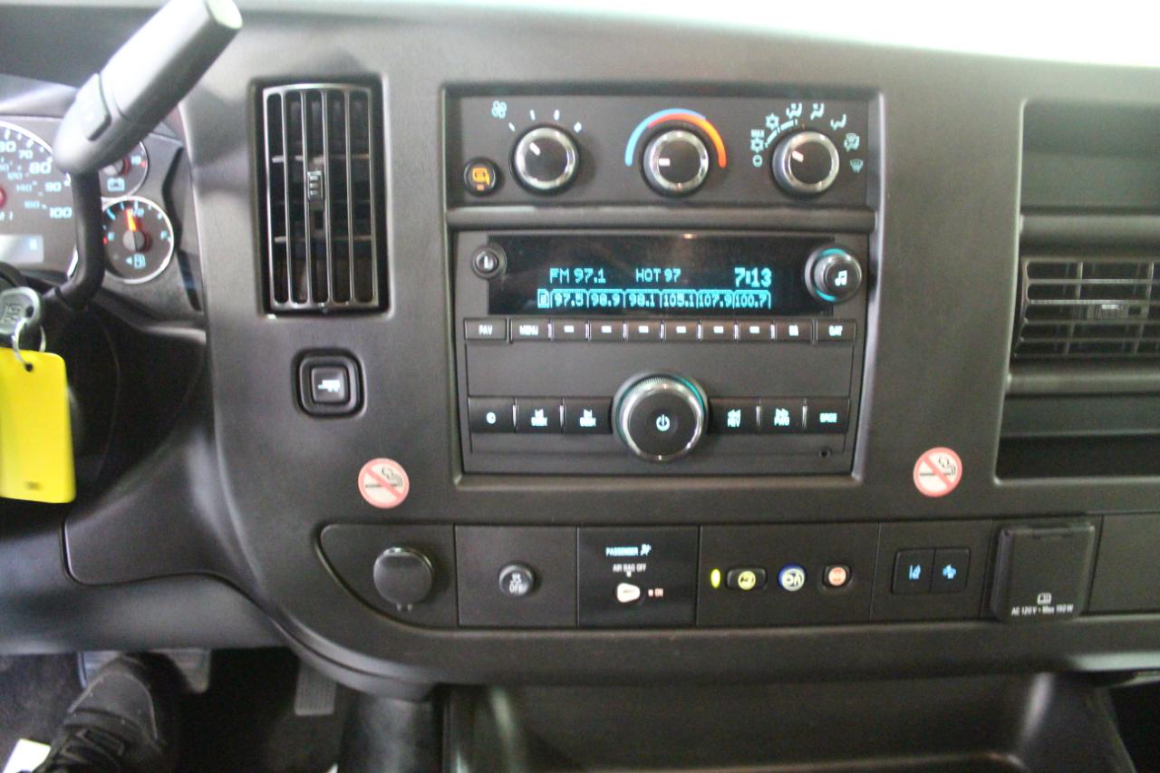 Chevrolet Express Passenger RWD 3500 155" LT 2020