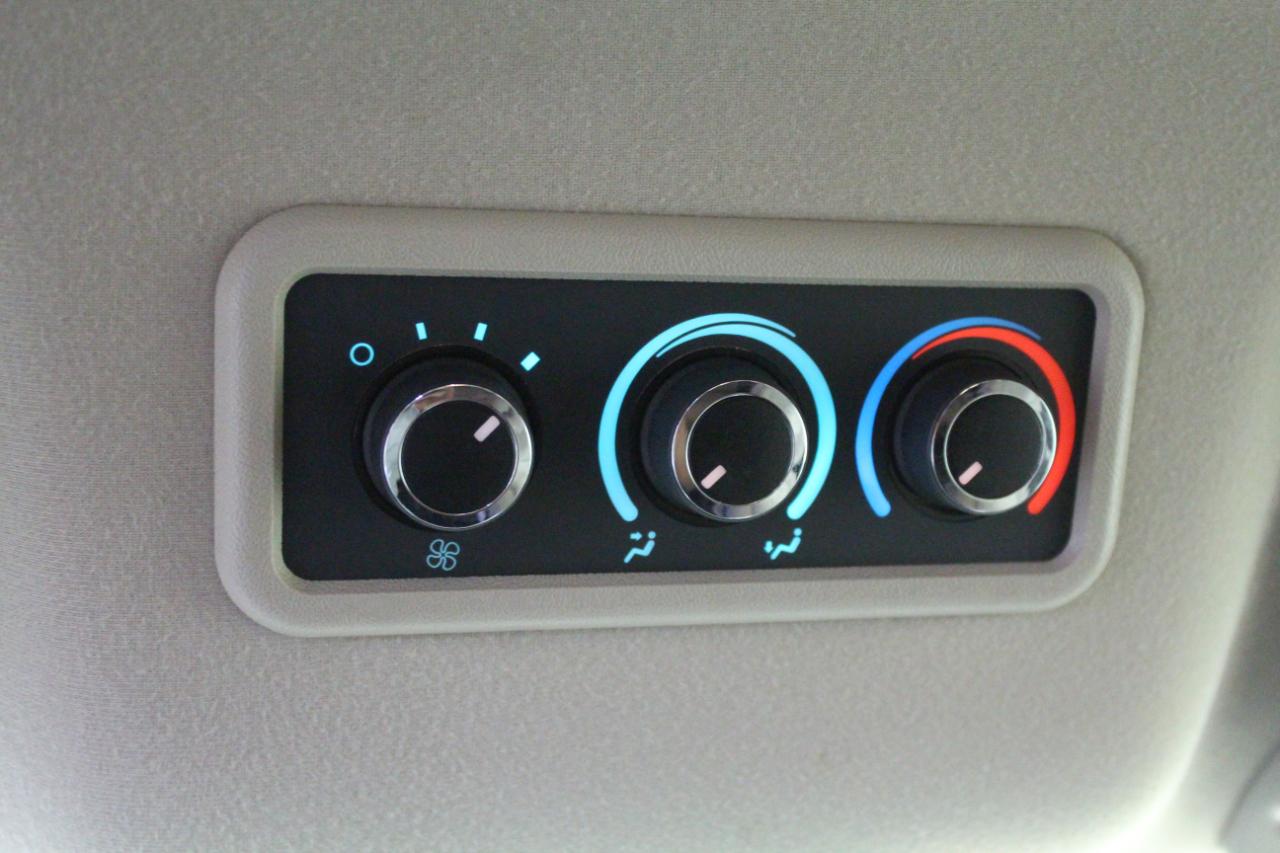 Chevrolet Express Passenger RWD 3500 155" LT 2020