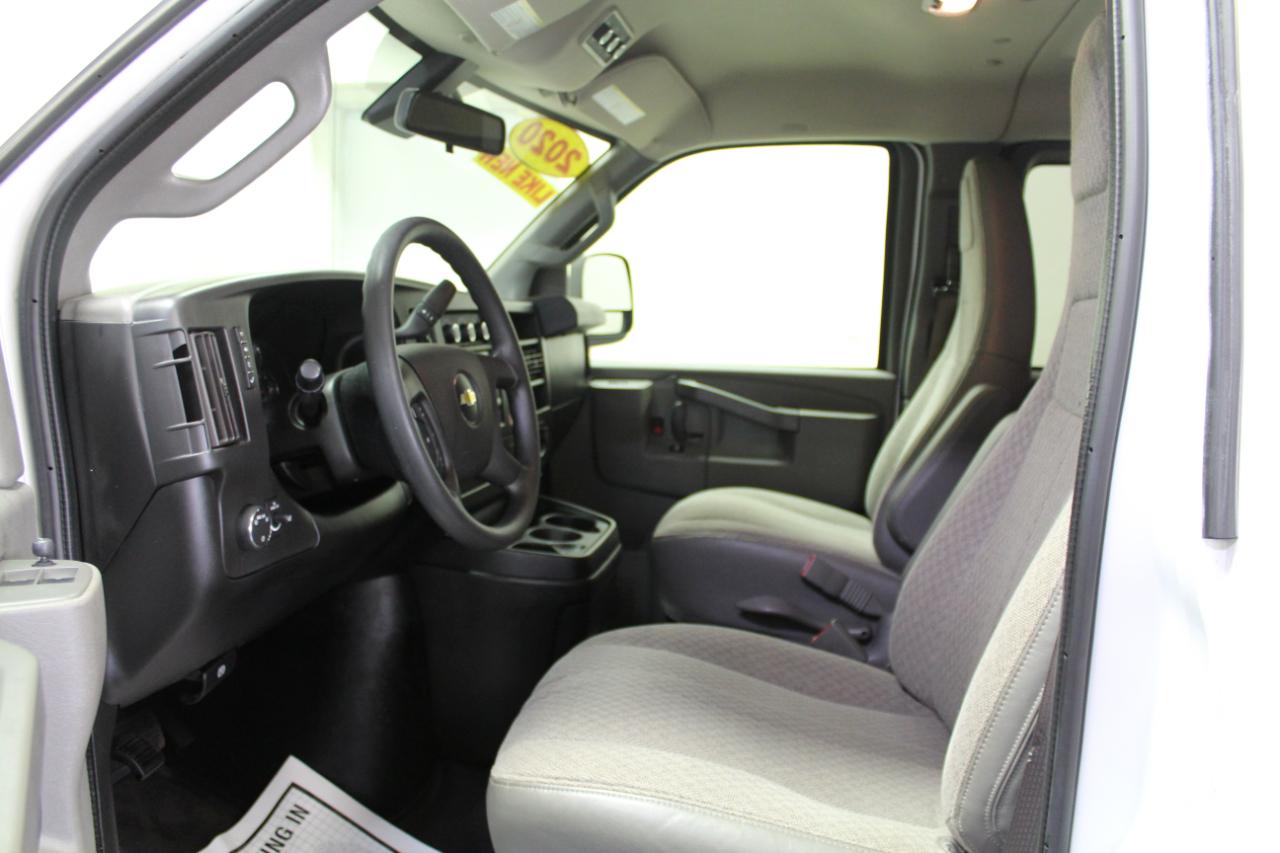 Chevrolet Express Passenger RWD 3500 155" LT 2020