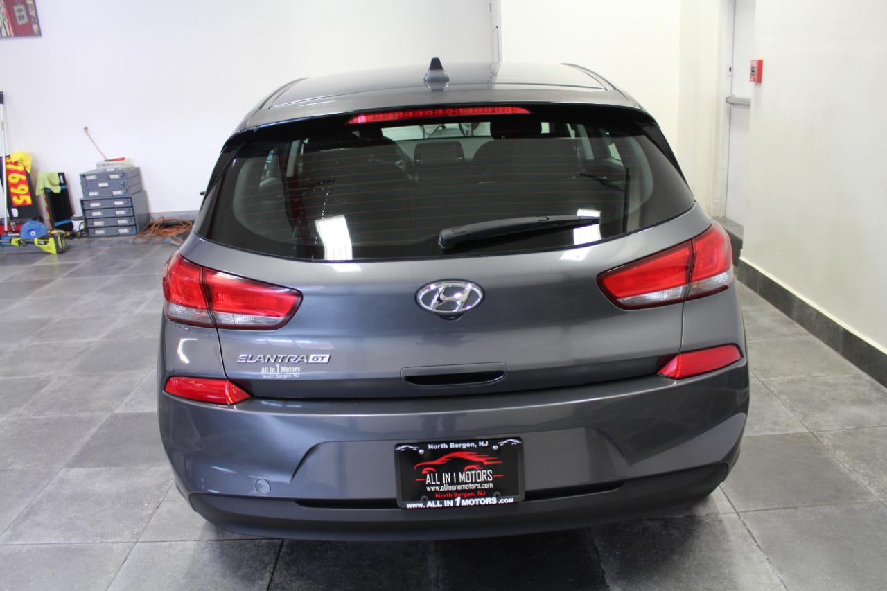 Hyundai Elantra GT Auto 2018
