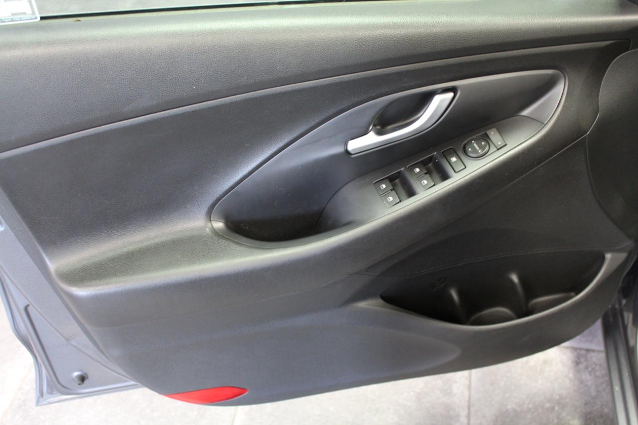 Hyundai Elantra GT Auto 2018