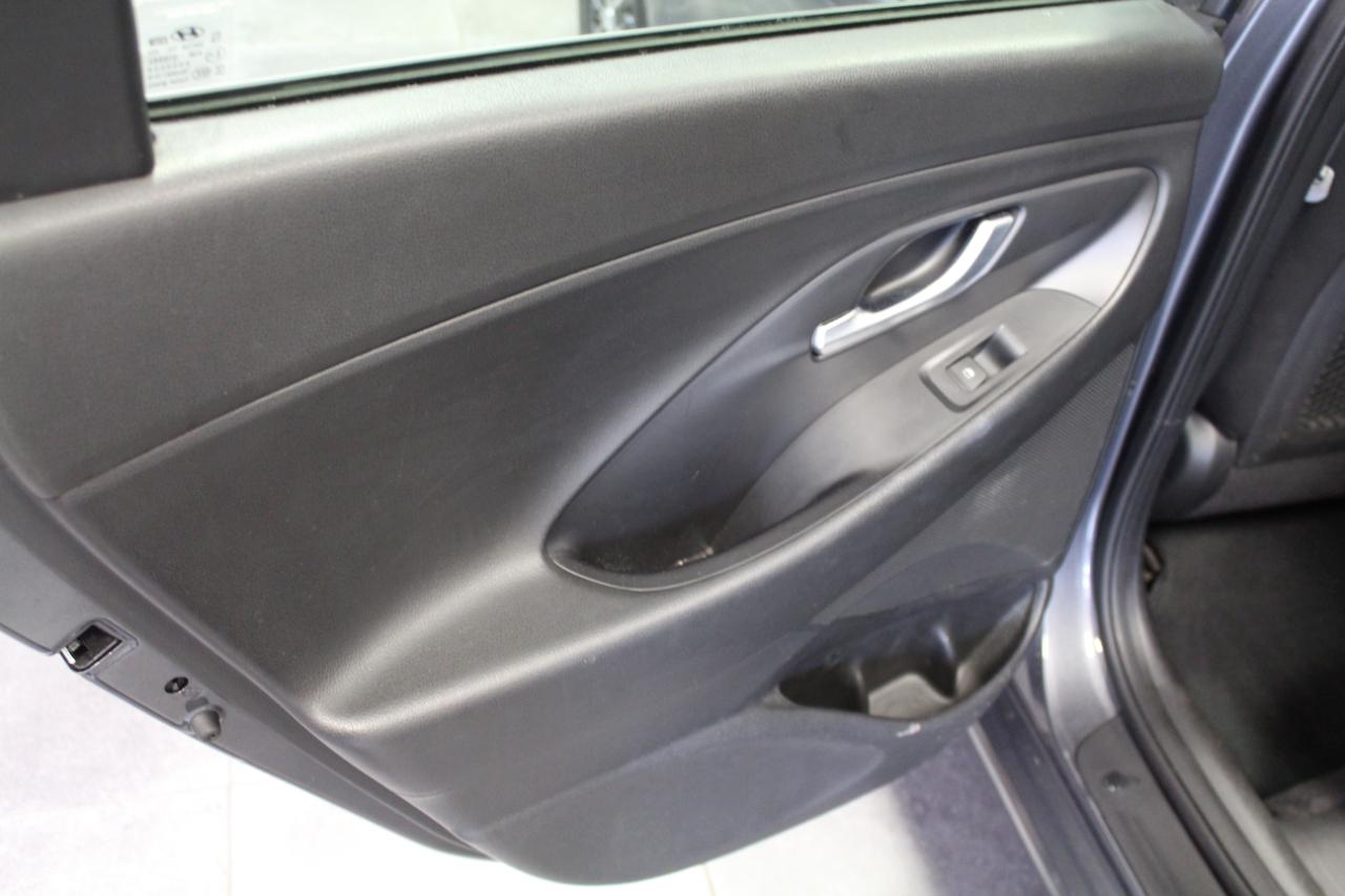 Hyundai Elantra GT Auto 2018