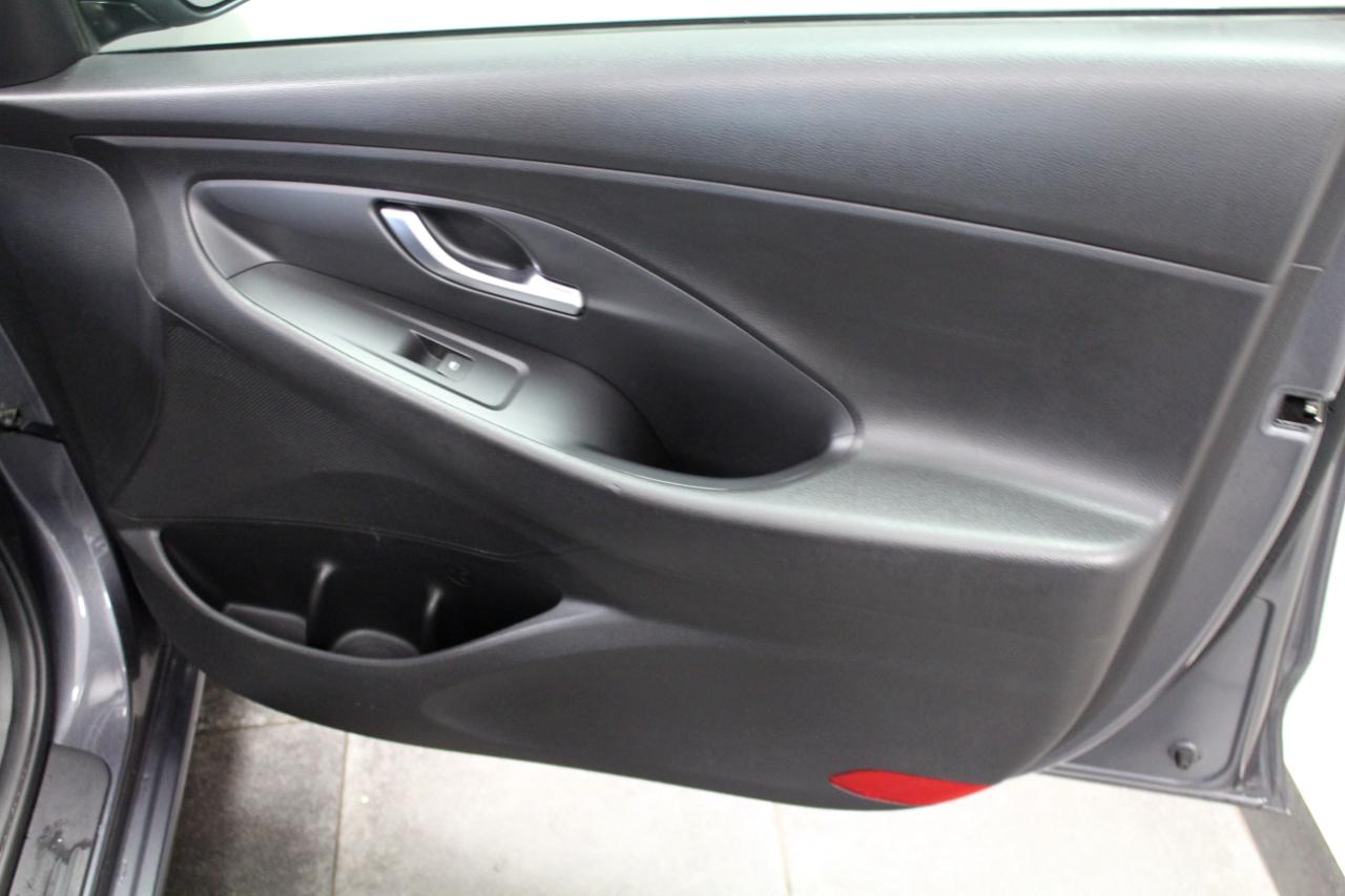 Hyundai Elantra GT Auto 2018