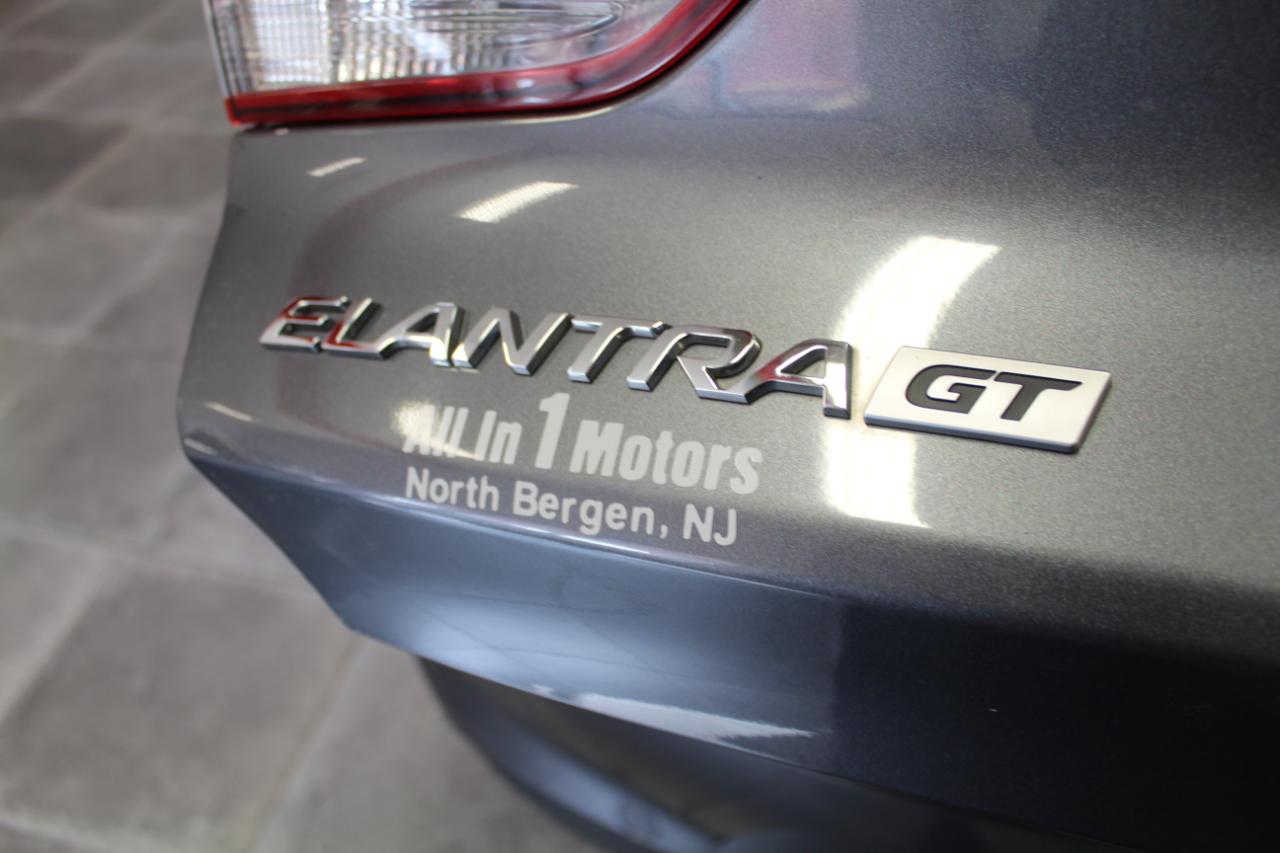 Hyundai Elantra GT Auto 2018