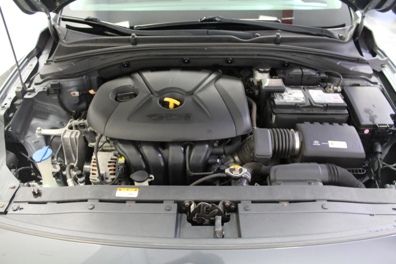Hyundai Elantra GT Auto 2018