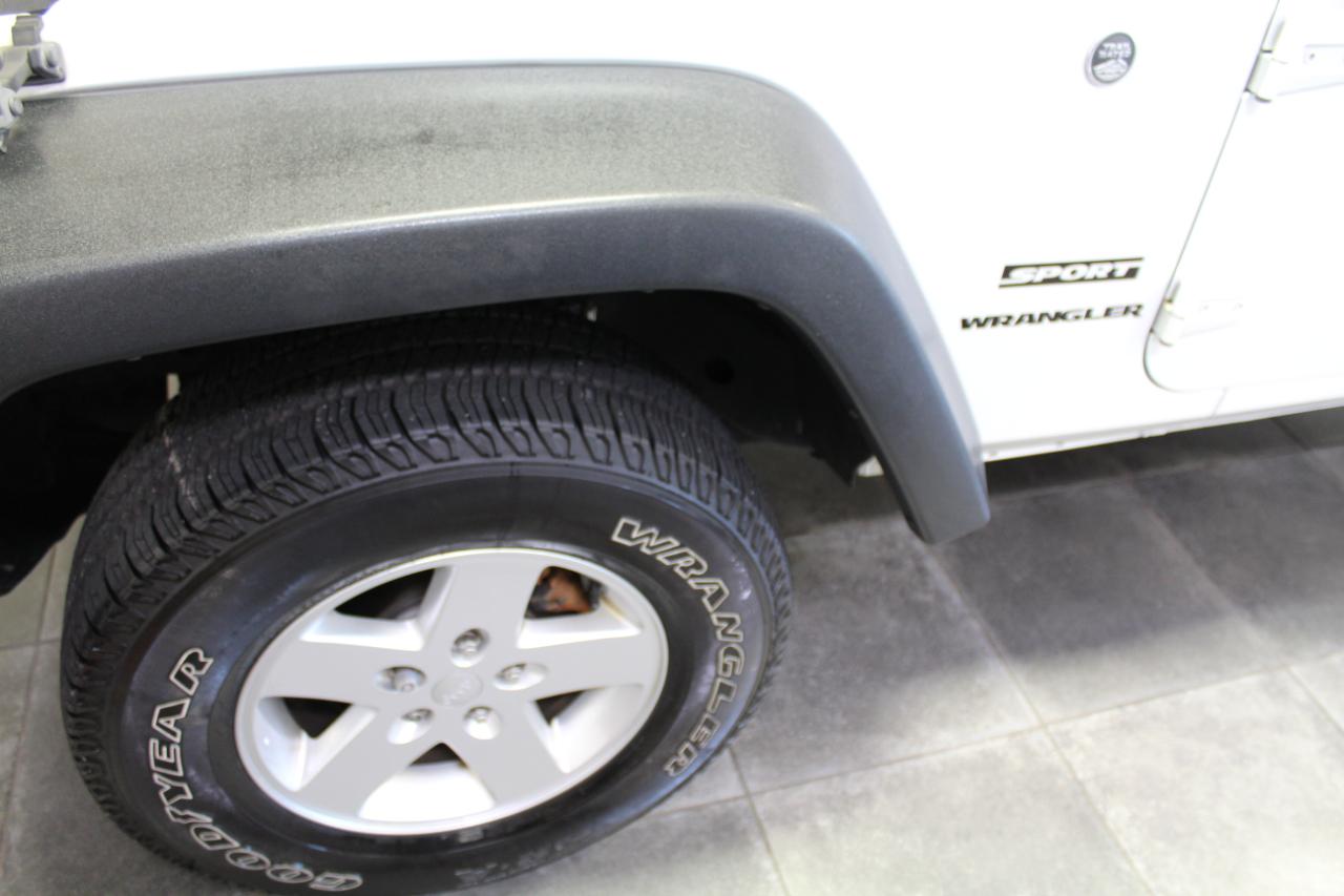 Jeep Wrangler 4WD 2dr Sport 2016