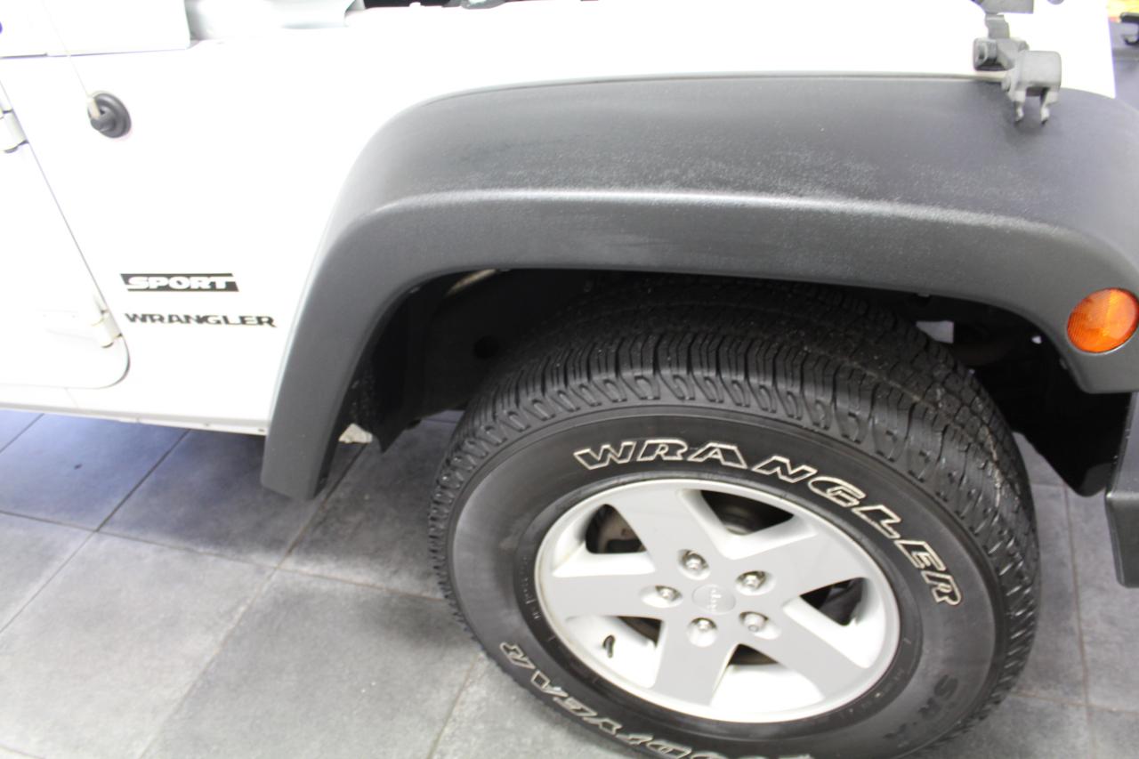 Jeep Wrangler 4WD 2dr Sport 2016