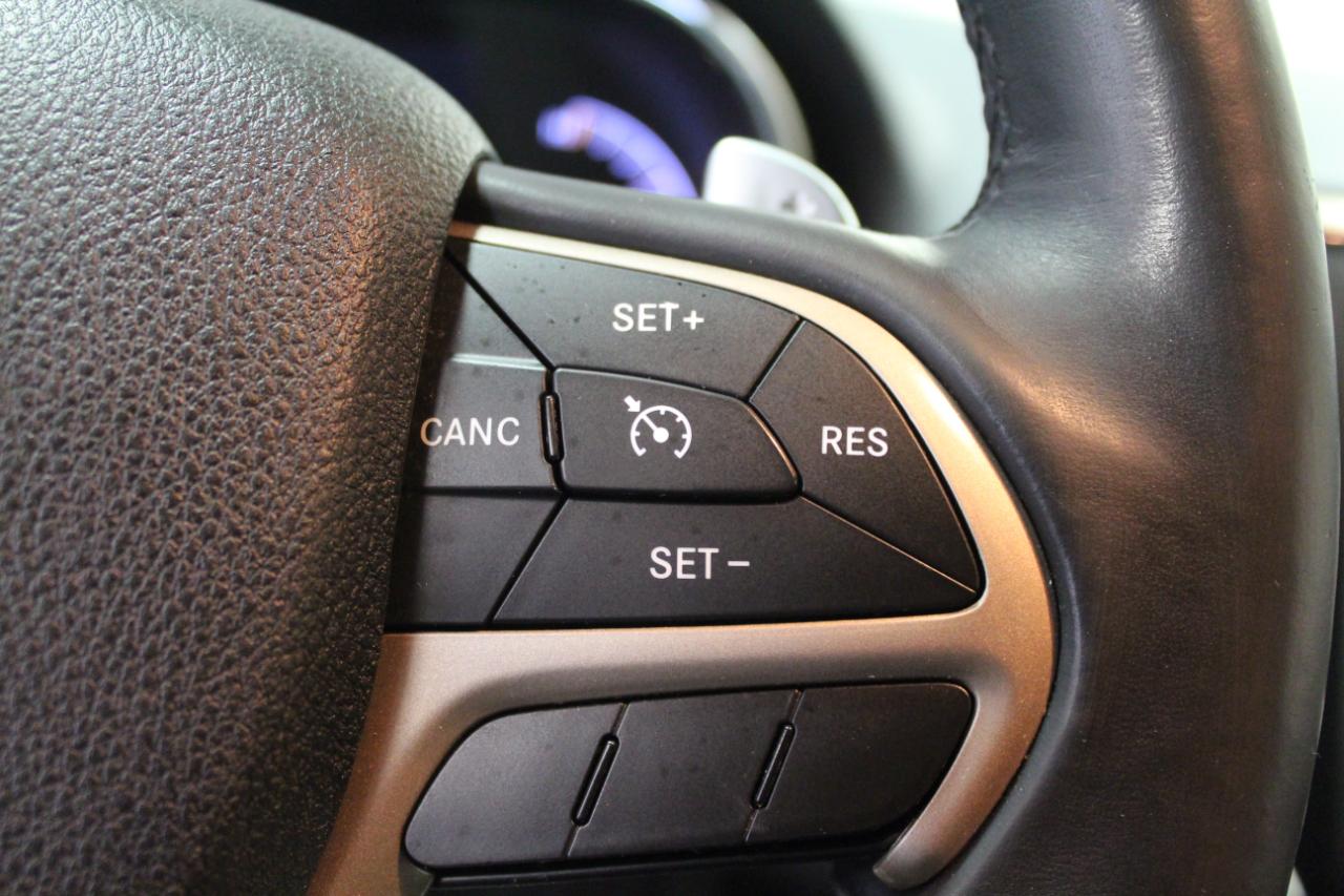 Jeep Grand Cherokee 4WD 4dr Laredo 2015