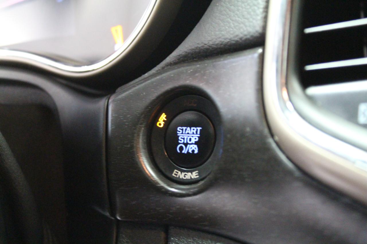 Jeep Grand Cherokee 4WD 4dr Laredo 2015