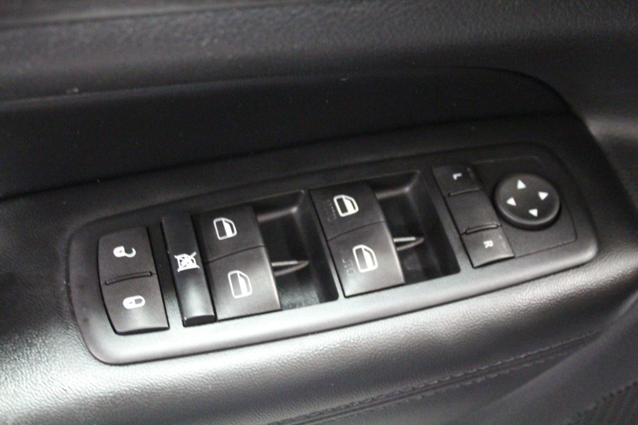 Jeep Grand Cherokee 4WD 4dr Laredo 2015