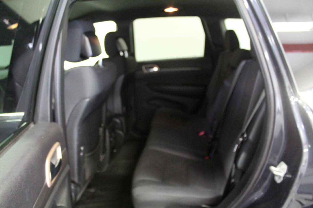 Jeep Grand Cherokee 4WD 4dr Laredo 2015