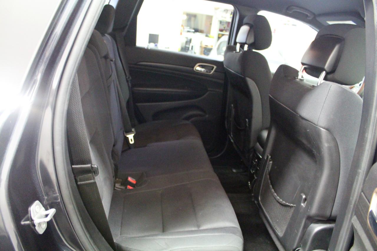 Jeep Grand Cherokee 4WD 4dr Laredo 2015