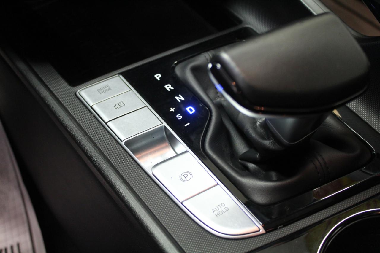 Hyundai Elantra SEL IVT 2021
