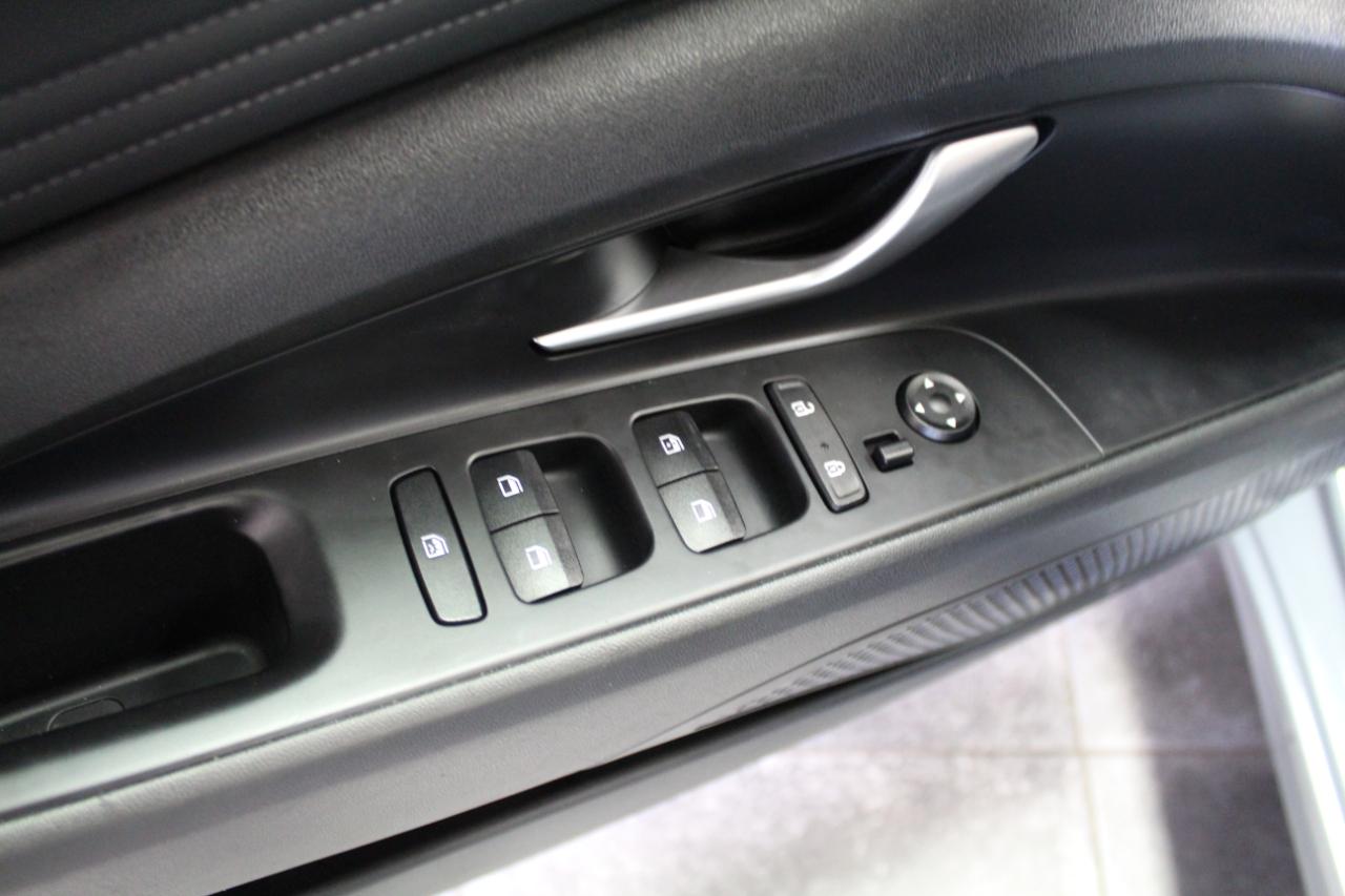 Hyundai Elantra SEL IVT 2021