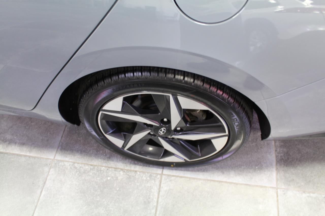 Hyundai Elantra SEL IVT 2021
