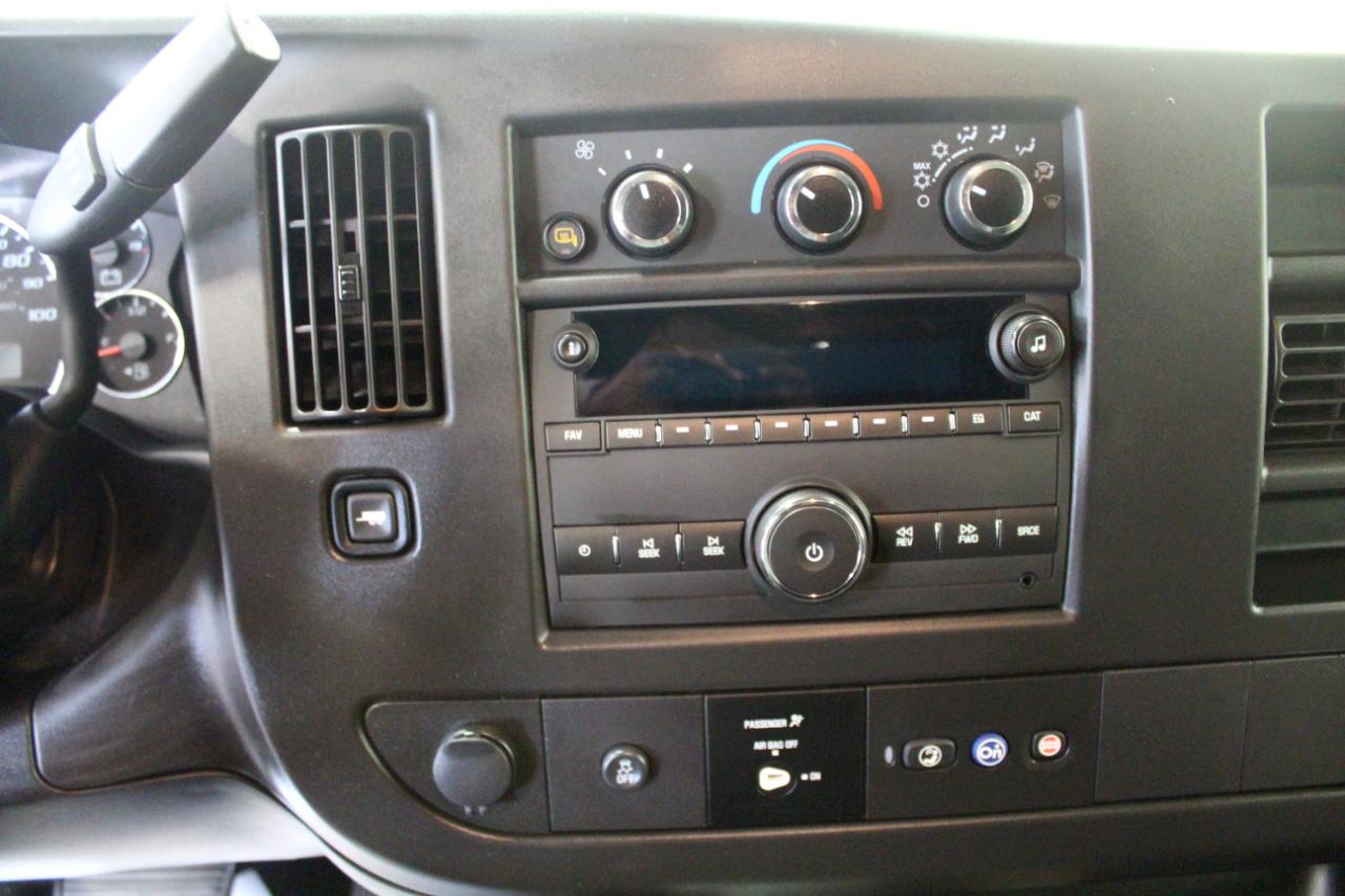 Chevrolet Express Cargo Van RWD 2500 135" 2022