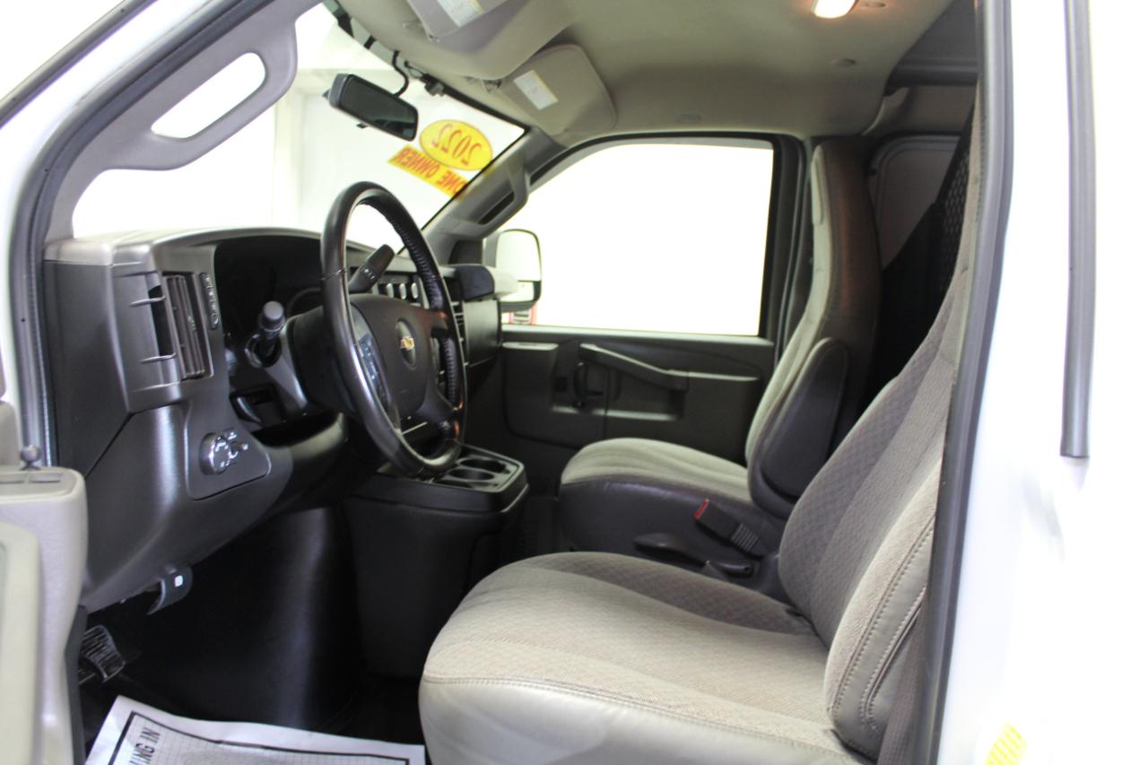 Chevrolet Express Cargo Van RWD 2500 135" 2022